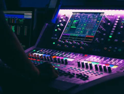 La place du son dans les expériences immersives et réalité virtuelle 