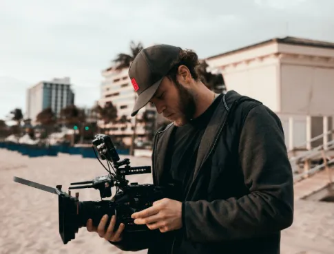 Tourner en Bretagne : un terrain de jeu id&eacute;al pour les apprentis r&eacute;alisateurs 