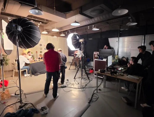 Immersion-dans-les-projets-visuels-men&eacute;s-par-les-&eacute;tudiants