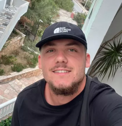 Matheo-Perrier-Arbay-etudiant-bachelor-realisateur-monteur-ACFA-Multimédia-Melun