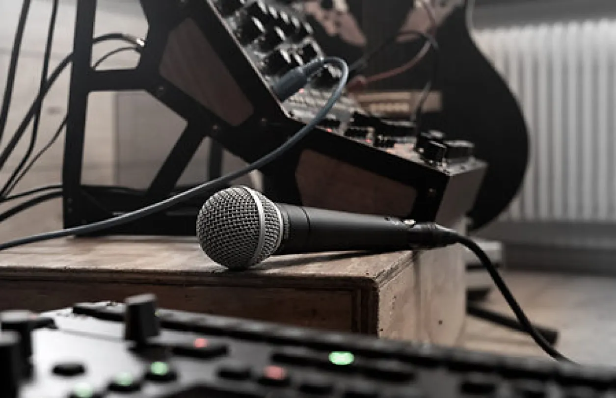 micro-acfa-multimedia-rennes-technicien-son