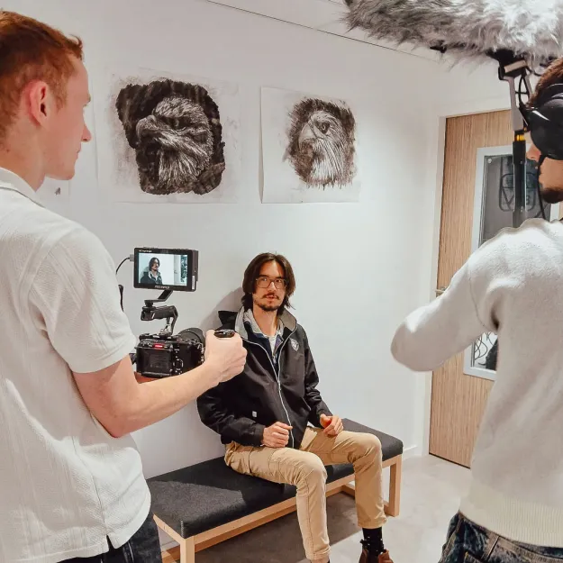 acfa-multimedia-rennes-realisateur-monteur-etalonnage-lumiere